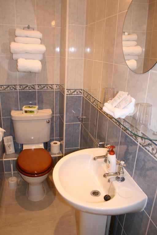 Bridge House B&B Τσέλτενχαμ Εξωτερικό φωτογραφία